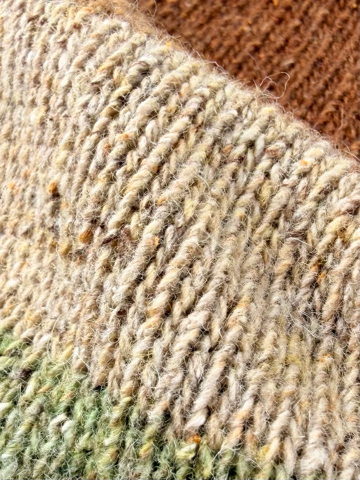 Zimpfer Wolle Selezione Art. Cardiff Tweed Nm 1/10500 – Merino Seide Garn col. Sandbeige foto 3